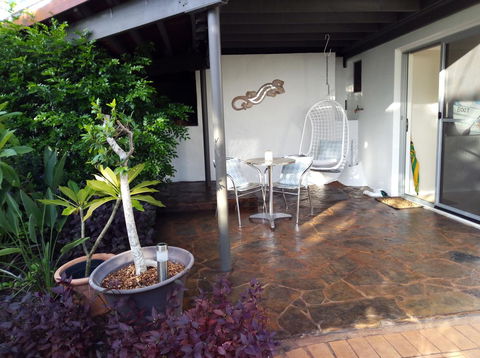 Private Guest Suite High On Currumbin Hill - Redcliffe Tourism 26