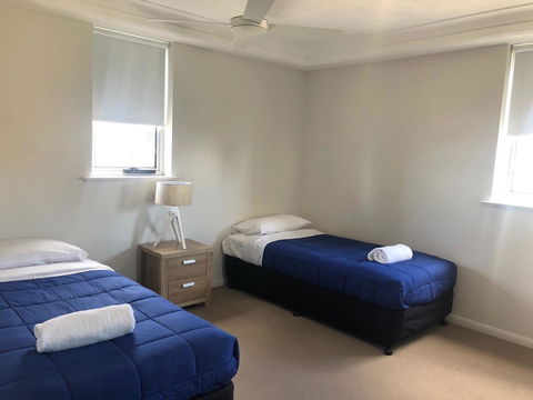 Wharf Boutique Apartments - Redcliffe Tourism 3