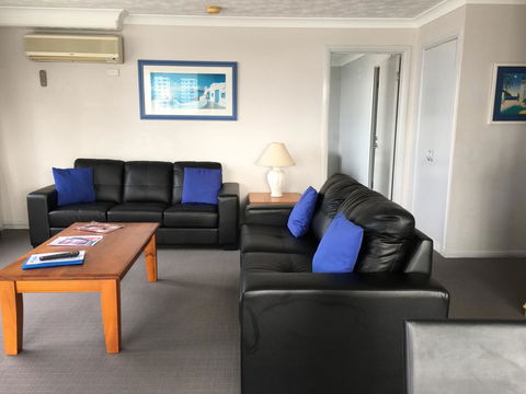 Wharf Boutique Apartments - Redcliffe Tourism 19