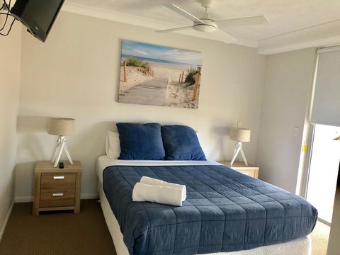 Wharf Boutique Apartments - Redcliffe Tourism 5