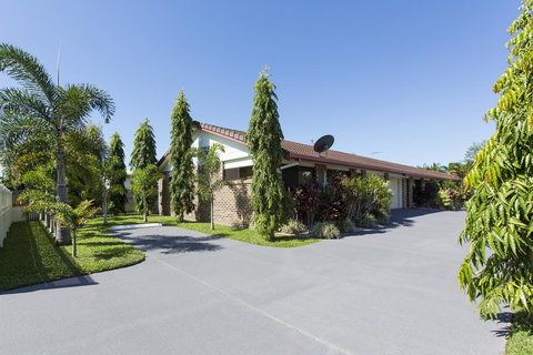 Marcol Place Holiday Apartments - Redcliffe Tourism 2