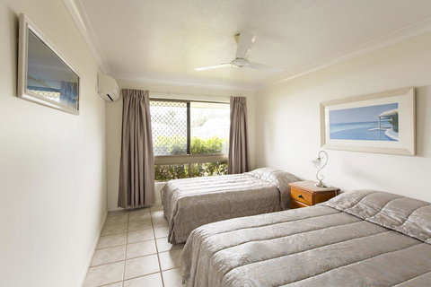 Marcol Place Holiday Apartments - Redcliffe Tourism 13