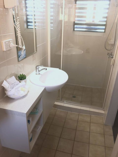 City Motor Inn - Redcliffe Tourism 2