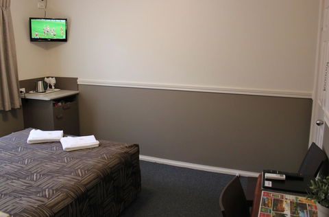 City Motor Inn - Redcliffe Tourism 11