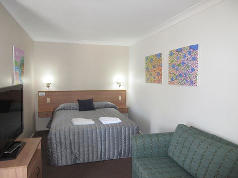 Riviera On Ruthven - Redcliffe Tourism 5