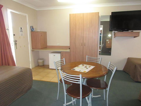 Riviera On Ruthven - Redcliffe Tourism 12