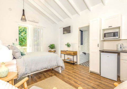 Hampton Estate Wines - Redcliffe Tourism 7