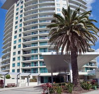 Wings Resort Apartments and 2 Story Penthouses - We Accommodate - Redcliffe Tourism