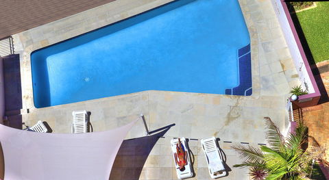 Narrowneck Court Holiday Apartments - Redcliffe Tourism 43