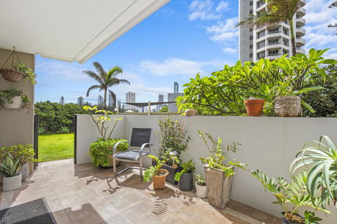 Narrowneck Court Holiday Apartments - Redcliffe Tourism 16