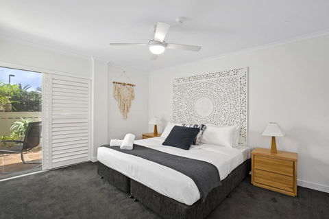 Narrowneck Court Holiday Apartments - Redcliffe Tourism 21