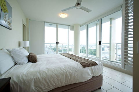 Lanai Riverside Apartments - Redcliffe Tourism 36