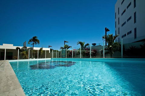 Lanai Riverside Apartments - Redcliffe Tourism 1