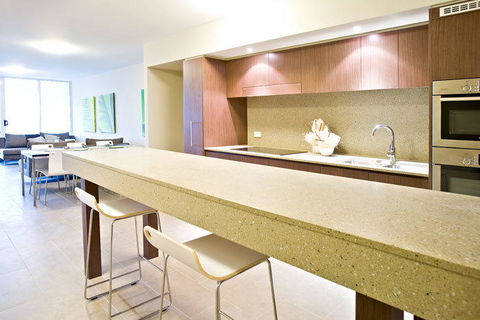 Lanai Riverside Apartments - Redcliffe Tourism 21