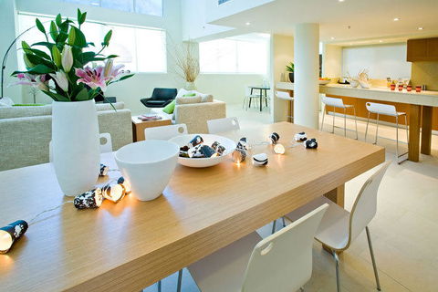 Lanai Riverside Apartments - Redcliffe Tourism 25