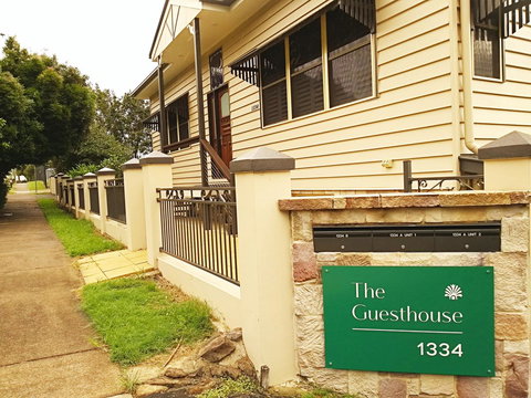 The Guesthouse Maleny - Redcliffe Tourism 7