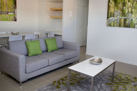 Atrio Apartments - Redcliffe Tourism 13