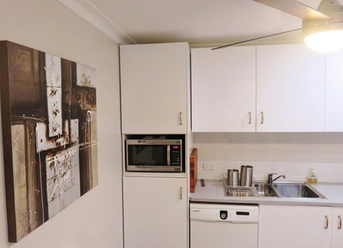 Shasta Place - Redcliffe Tourism 21