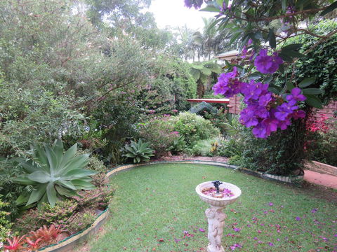 Shasta Place - Redcliffe Tourism 4