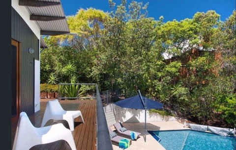 Villa 1 - 3 Parkedge Road - Redcliffe Tourism 24