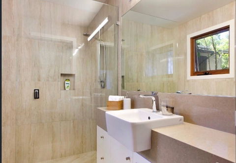 Villa 1 - 3 Parkedge Road - Redcliffe Tourism 19