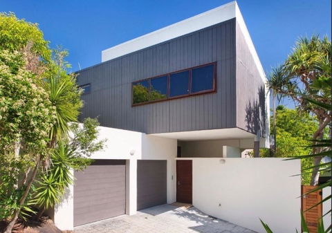 Villa 1 - 3 Parkedge Road - Redcliffe Tourism 1