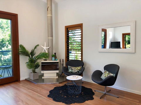 Villa 1 - 3 Parkedge Road - Redcliffe Tourism 6