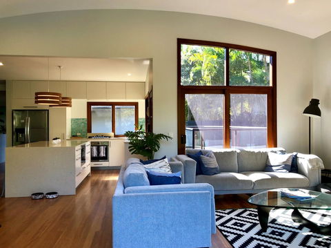 Villa 1 - 3 Parkedge Road - Redcliffe Tourism 4