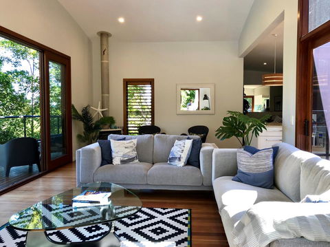 Villa 1 - 3 Parkedge Road - Redcliffe Tourism 3