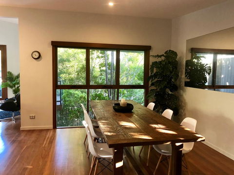 Villa 1 - 3 Parkedge Road - Redcliffe Tourism 11