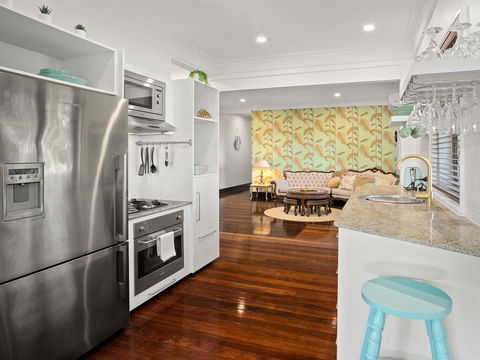 Anville Court - Redcliffe Tourism 4