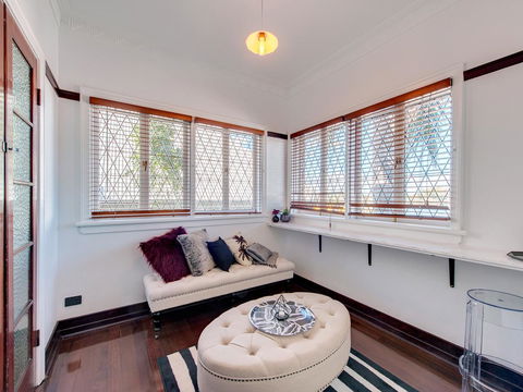 Anville Court - Redcliffe Tourism 13