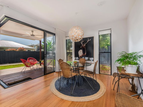 Sam's Buderim Mountain Guest House - Redcliffe Tourism 2