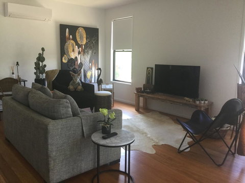 Sam's Buderim Mountain Guest House - Redcliffe Tourism 6