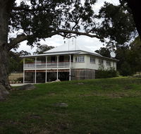 Loughmore House - Redcliffe Tourism