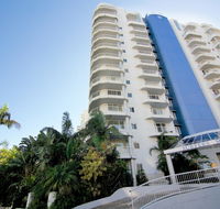Surfers Mayfair - Redcliffe Tourism