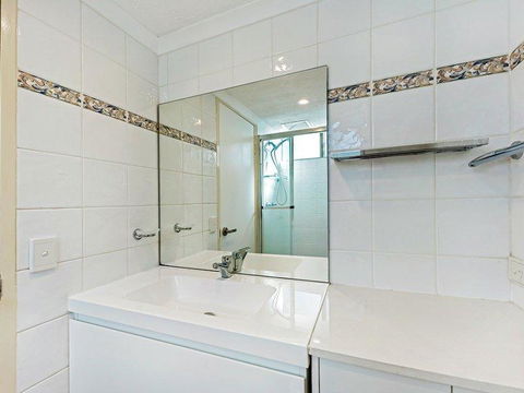 Enderley Gardens Resort - Redcliffe Tourism 4