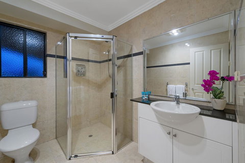 Casa Mexicali - Redcliffe Tourism 21