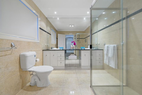 Casa Mexicali - Redcliffe Tourism 14