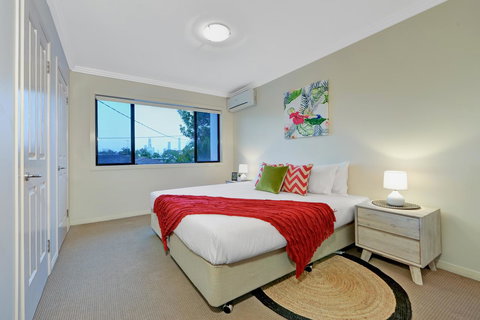 Casa Mexicali - Redcliffe Tourism 12