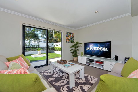 Casa Mexicali - Redcliffe Tourism 17