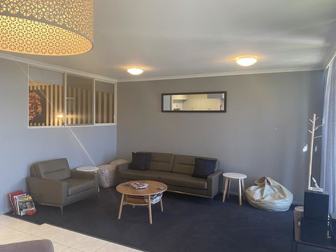 Waterside Holiday Rentals Unit 31 - Redcliffe Tourism 3