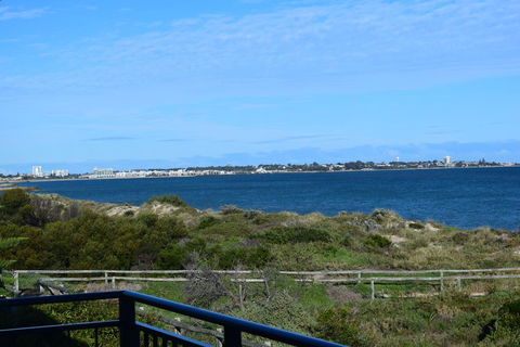 Watersun Beach House - Redcliffe Tourism 1