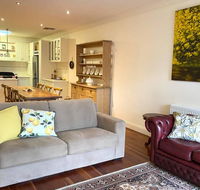 Wattle Terrace - Redcliffe Tourism