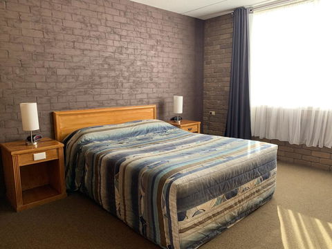 Wedderburn Goldseeker Motel - Redcliffe Tourism 2