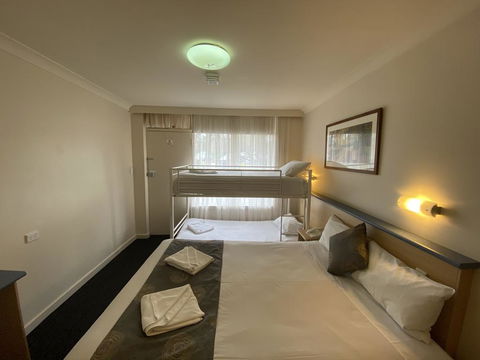 Welcome Inn 277 - Redcliffe Tourism 2