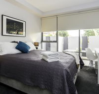 Well-Appointed 3 Bedroom 2 Bath Parking  Pool - Redcliffe Tourism