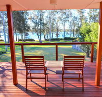 Wemberley Lakehouse - Redcliffe Tourism