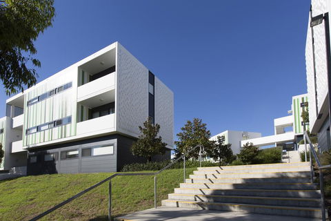 Western Sydney University Village - Campbelltown - Redcliffe Tourism 0