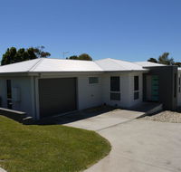 Westwood Villas - Bridport - Redcliffe Tourism